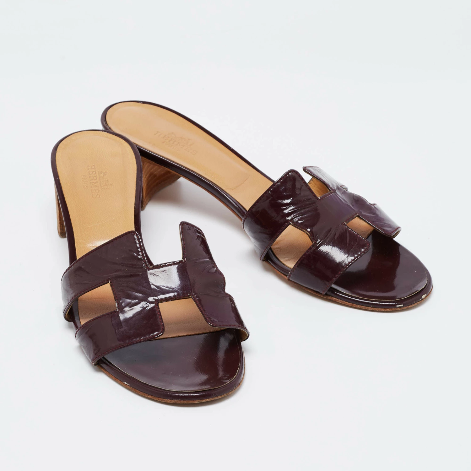 Hermes Burgundy Patent Leather Oasis Slide Sandals Size 38.5 For Women 6 Hermes Burgundy Patent Leather Oasis Slide Sandals Size 38.5 For Women - Image 4