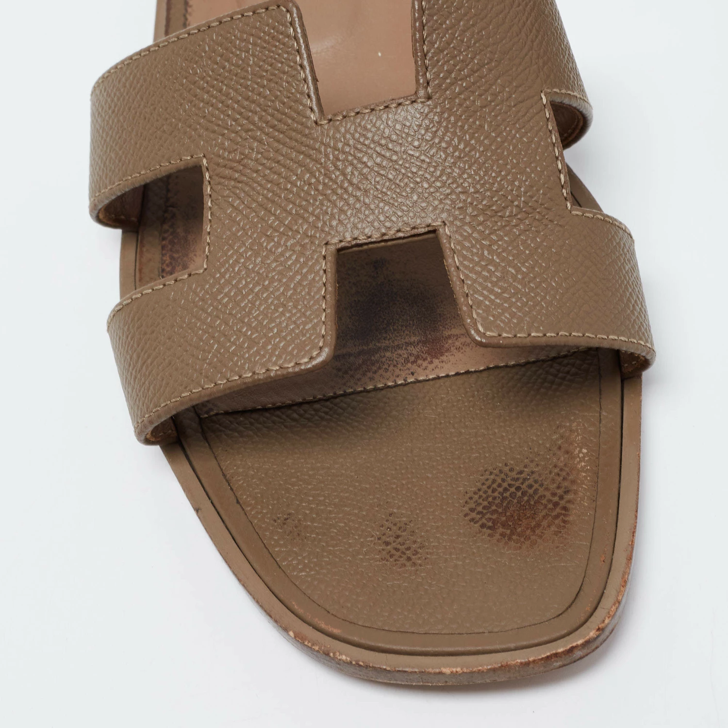 Hermes Tortilla Brown Leather Oran Flat Slide Sandals Size 40.5 For Women 9 Hermes Tortilla Brown Leather Oran Flat Slide Sandals Size 40.5 For Women - Image 7