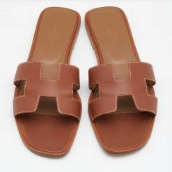 Hermes Brown Leather Oran Flats Size 39 For Women -Deals Hermes Store luxury women hermes used shoes p683536 004