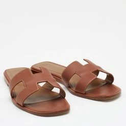 Hermes Brown Leather Oran Flats Size 39 For Women -Deals Hermes Store luxury women hermes used shoes p683536 005
