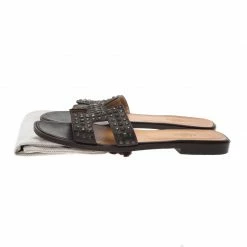 Hermes Brown Studded Leather Oran Sandals Size 39 For Women -Deals Hermes Store luxury women hermes used shoes p70705 008