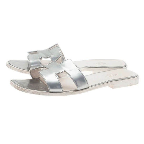 Hermes Silver Leather Oran Box Sandals Size 39.5 For Women 6 Hermes Silver Leather Oran Box Sandals Size 39.5 For Women - Image 4